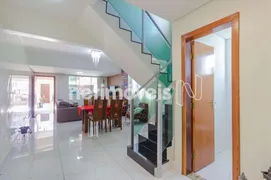 Casa com 3 Quartos à venda, 260m² no Cabral, Contagem - Foto 8