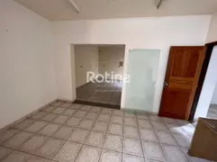 Galpão / Depósito / Armazém para alugar, 150m² no Centro, Uberlândia - Foto 6