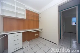 Apartamento com 3 Quartos para alugar, 56m² no Tabapuã, Caucaia - Foto 4