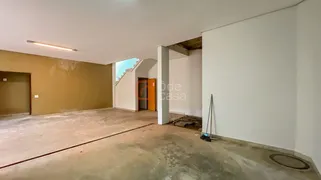Casa com 5 Quartos para alugar, 360m² no Santa Amélia, Belo Horizonte - Foto 68