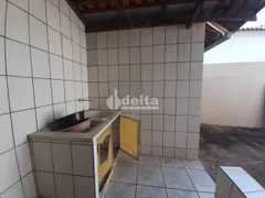 Casa com 3 Quartos à venda, 200m² no Jardim Finotti, Uberlândia - Foto 15