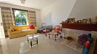 Casa com 4 Quartos para alugar, 300m² no Espiríto Santo, Porto Alegre - Foto 4