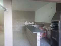 Casa com 3 Quartos à venda, 200m² no Lagoinha, Uberlândia - Foto 12