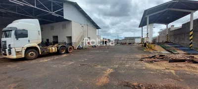 Galpão / Depósito / Armazém para alugar, 1700m² no Dona Zulmira, Uberlândia - Foto 11