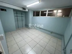 Loja / Salão / Ponto Comercial para alugar, 80m² no Centro, Uberlândia - Foto 4