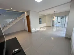 Casa de Condomínio com 3 Quartos à venda, 150m² no Umuarama, Uberlândia - Foto 5