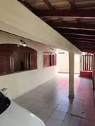 Casa com 3 Quartos à venda, 240m² no Santa Mônica, Uberlândia - Foto 2