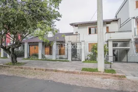 Casa com 4 Quartos à venda, 450m² no Jardim São Pedro, Porto Alegre - Foto 2