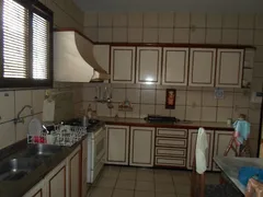 Casa com 5 Quartos para venda ou aluguel, 500m² no Jardim das Oliveiras, Fortaleza - Foto 11