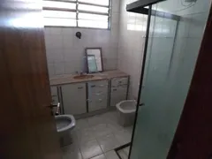 Casa com 3 Quartos para alugar, 180m² no Jardim Irajá, Ribeirão Preto - Foto 15