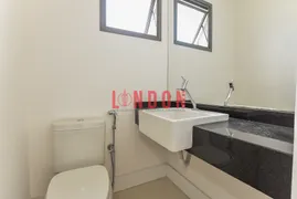 Apartamento com 3 Quartos para alugar, 145m² no Água Verde, Curitiba - Foto 15