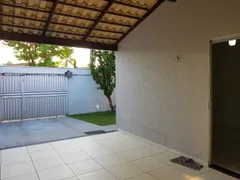 Casa com 3 Quartos à venda, 102m² no Jardim Mariliza, Goiânia - Foto 3