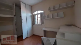 Casa com 4 Quartos à venda, 188m² no Centro, Diadema - Foto 2