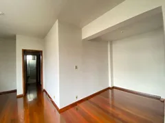 Apartamento com 3 Quartos para alugar, 132m² no Palmares, Belo Horizonte - Foto 2