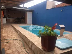 Casa com 3 Quartos à venda, 130m² no Lidice, Uberlândia - Foto 1