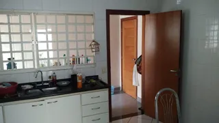 Casa com 3 Quartos à venda, 156m² no Jardim Tarumã, Londrina - Foto 4