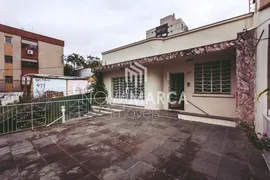 Casa com 4 Quartos para alugar, 216m² no Petrópolis, Porto Alegre - Foto 2