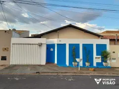 Casa com 3 Quartos à venda, 200m² no Cidade Nova, Uberaba - Foto 1