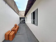 Casa com 3 Quartos à venda, 105m² no Jardim Holanda, Uberlândia - Foto 3