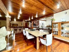 Casa com 4 Quartos à venda, 361m² no Vila Suzana, Canela - Foto 4