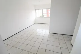Apartamento com 3 Quartos para alugar, 70m² no Fátima, Fortaleza - Foto 11