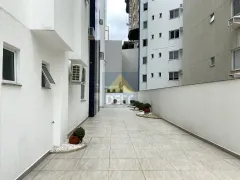 Apartamento com 3 Quartos para alugar, 126m² no Centro, Balneário Camboriú - Foto 30