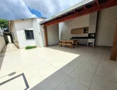 Casa com 3 Quartos à venda, 200m² no Santa Mônica, Uberlândia - Foto 17