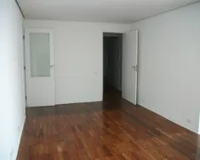 Apartamento com 3 Quartos para alugar, 130m² no Cerqueira César, São Paulo - Foto 2