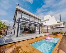 Casa com 3 Quartos à venda, 206m² no Vila Nova, Joinville - Foto 4