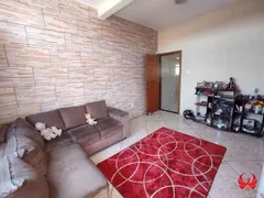 Casa com 3 Quartos para alugar, 200m² no Oitis, Contagem - Foto 10