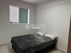 Apartamento com 3 Quartos para alugar, 110m² no Carajas, Uberlândia - Foto 10