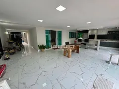 Casa com 3 Quartos à venda, 340m² no Brasil, Uberlândia - Foto 9