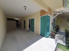 Casa de Condomínio com 4 Quartos à venda, 180m² no Sapiranga, Fortaleza - Foto 2