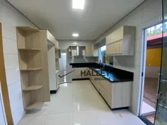 Casa de Condomínio com 3 Quartos para alugar, 220m² no Setor Habitacional Arniqueira, Brasília - Foto 2