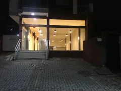 Loja / Salão / Ponto Comercial com 3 Quartos para alugar, 200m² no Ponta de Baixo, São José - Foto 2