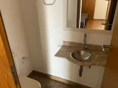 Apartamento com 3 Quartos para alugar, 140m² no Moema, São Paulo - Foto 9