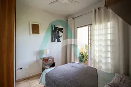 Casa com 3 Quartos à venda, 150m² no Jardim Acapulco, Londrina - Foto 19