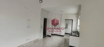 Casa com 3 Quartos para alugar, 100m² no Jardim Rebouças, Maringá - Foto 9