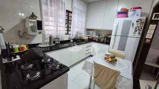 Casa com 3 Quartos à venda, 155m² no Jardim Acapulco, Londrina - Foto 9