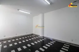 Loja / Salão / Ponto Comercial para alugar, 308m² no Centro, Divinópolis - Foto 13