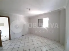 Casa com 3 Quartos para alugar, 200m² no Tibery, Uberlândia - Foto 5