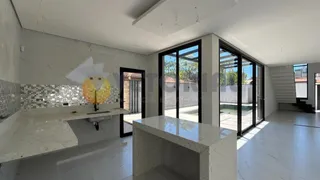 Casa com 4 Quartos à venda, 210m² no Jardim Primavera, Caraguatatuba - Foto 9