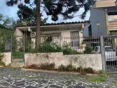 Casa com 6 Quartos à venda, 222m² no Três Figueiras, Porto Alegre - Foto 2