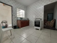 Casa com 2 Quartos à venda, 129m² no Parque Santo Antônio, Jacareí - Foto 5