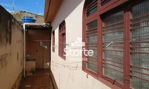 Casa com 3 Quartos à venda, 74m² no Centro, Araguari - Foto 13
