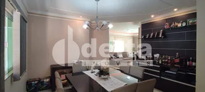 Casa com 3 Quartos à venda, 230m² no Segismundo Pereira, Uberlândia - Foto 10