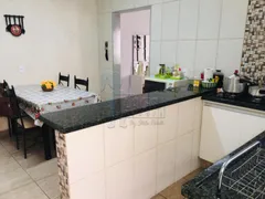 Casa com 2 Quartos à venda, 238m² no Parque Residencial Cândido Portinari, Ribeirão Preto - Foto 5