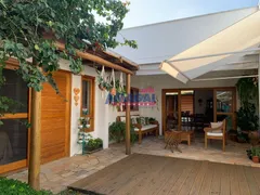 Casa com 3 Quartos para alugar, 380m² no Loteamento Villa Branca, Jacareí - Foto 4