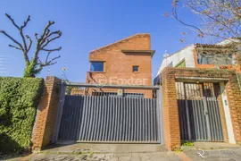 Casa com 4 Quartos à venda, 276m² no Medianeira, Porto Alegre - Foto 1