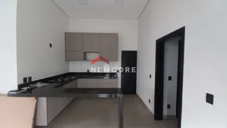 Casa de Condomínio com 3 Quartos à venda, 139m² no Parque Laranjeiras, Araraquara - Foto 3